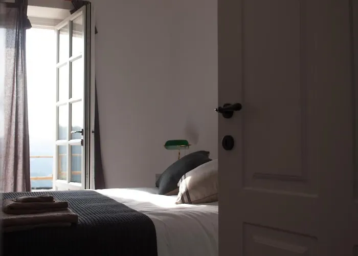 בית הארחה Mermaid N 16/a 3*